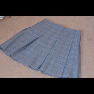 🎈REDUCED PRICE! Banana Republic Pleated Skirt!