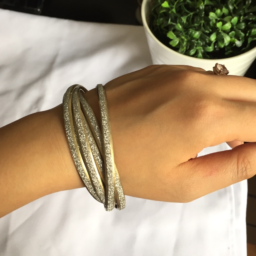 Bangles bracelet NEW