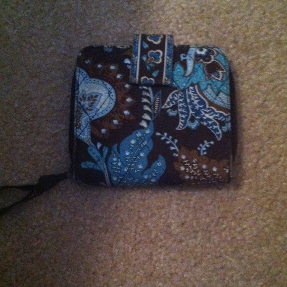Vera Bradley wallet