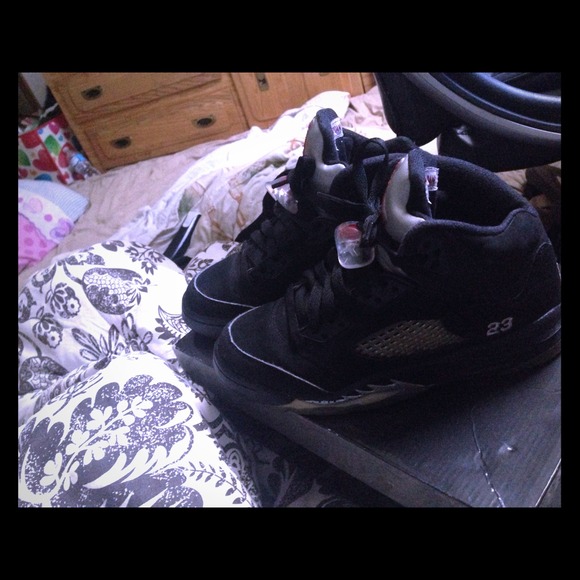 Metallic 5s size 3.5y