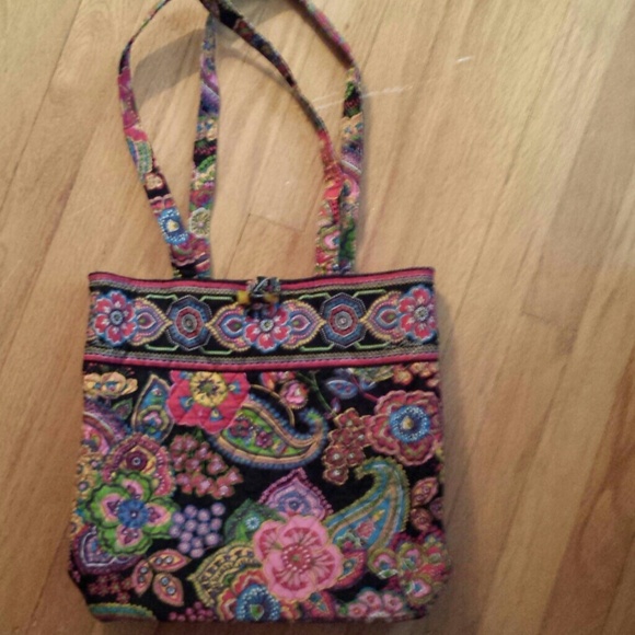 Sold....Vera Bradley Tote Symphony in Hue