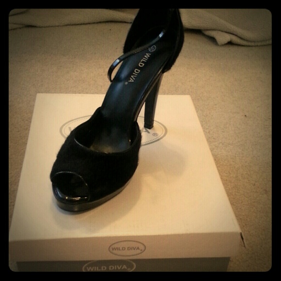Peep toe ankle buckle black velvet heels