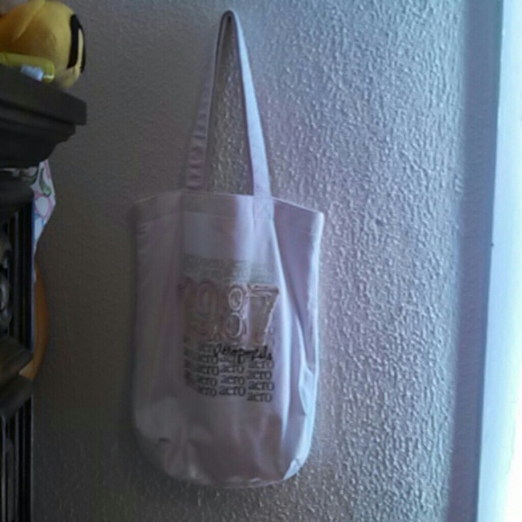 Aeropastale beach bag