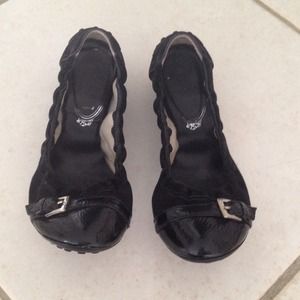 Tod s black ballerina