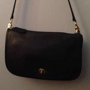 Classic Coach Black Leather Envelope Bag
