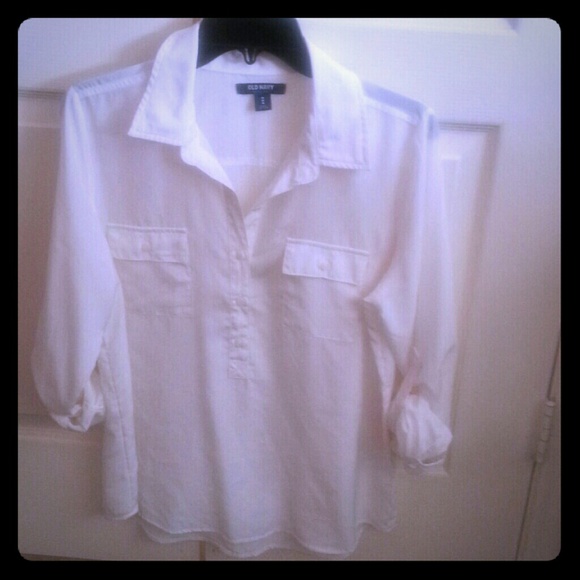 GIFTED!!! Old Navy silky off white blouse