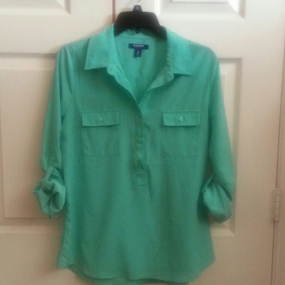GIFTED!!! Old navy green silky blouse