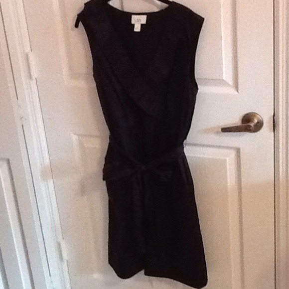 ANN TAYLOR LOFT BLACK RUFFLED COTTON DRESS