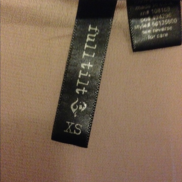 Full tilt sheer top - Picture 3 of 3