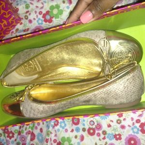 - Tory Burch Flats ! ✨