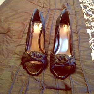 Black Heels/Pumps