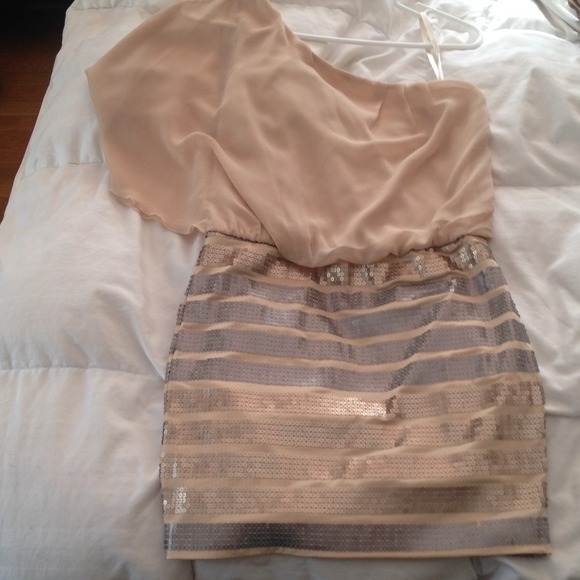 new with tags! night out dress