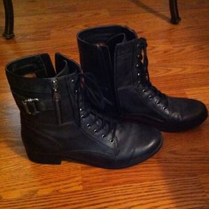 Guess combat boots