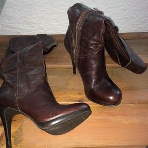 Cathey Jean Brown boots