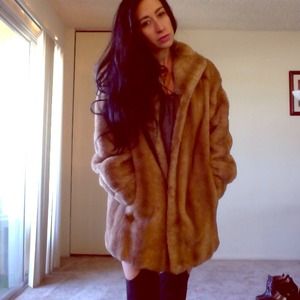 Vintage Dubrowsky & Pearlbinder faux fur mink coat