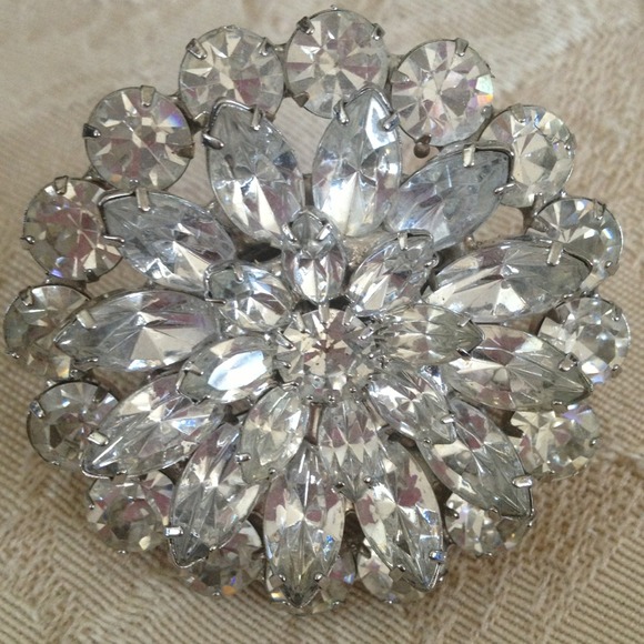 New listing:: bling ring - Picture 3 of 4