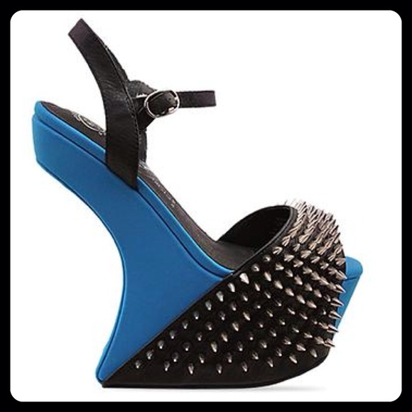 🌟REDUCED from $88🌟Jeffrey Campbell Vicious blue