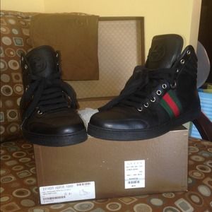 100% authentic Gucci sneaker