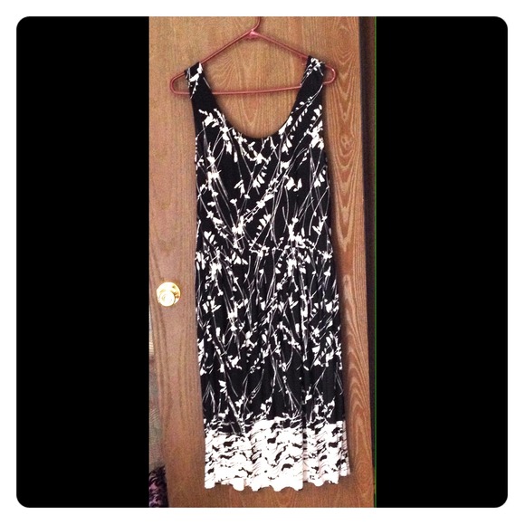 Beautiful black-and-white design dress