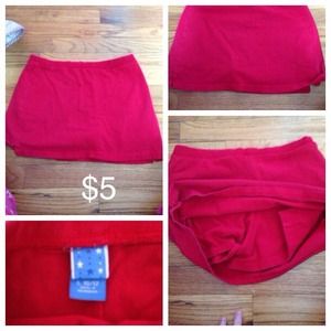 Red shorts. Has an extra pair of shorts under it