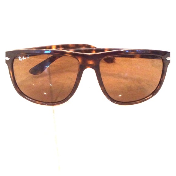 Ray Ban Polarized oversized wayfarer