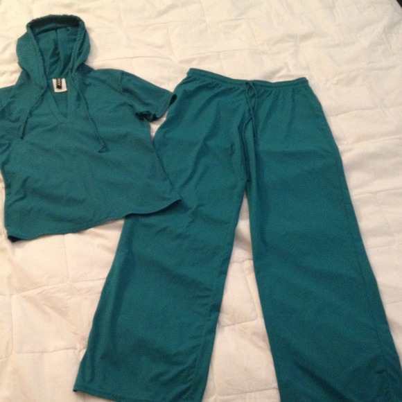 DKNY LOUNGE SUIT