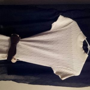 Cream short sleeve very lite sweater dress