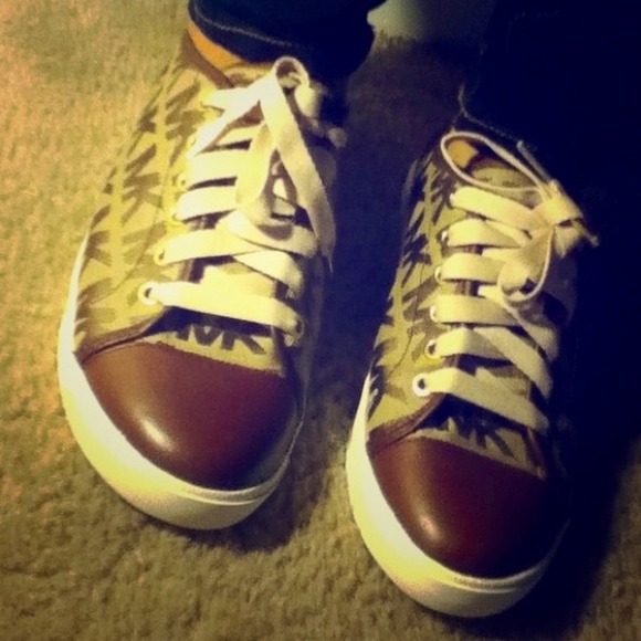 Adorable Michael Kors Sneakers.