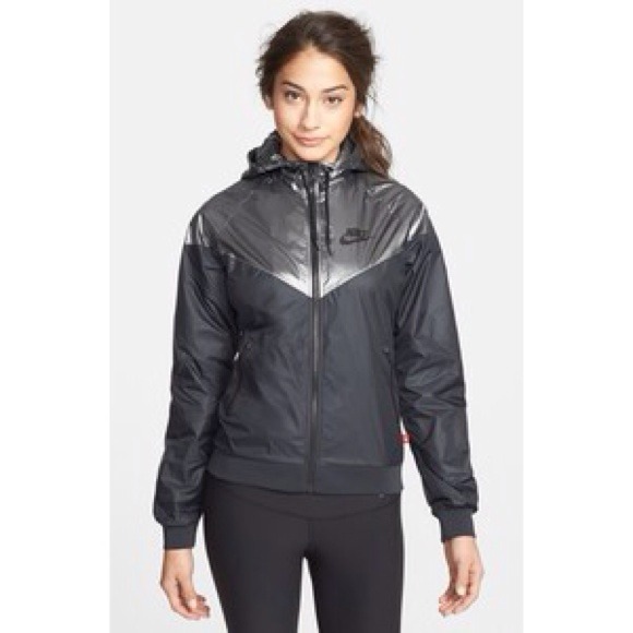 SOLD NIKE hooded track jacket