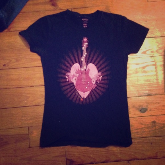 Hard rock tee!!!