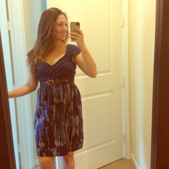 Hold! Hipster navy dress!