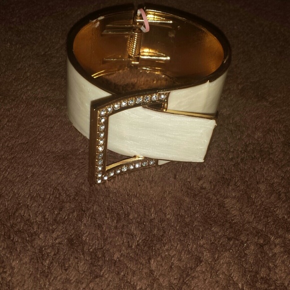Bracelet    (Will Bundle)