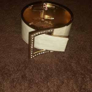 Bracelet    (Will Bundle)