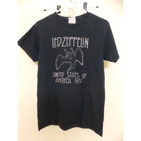❌SOLD❌Faded black Zeppelin tee
