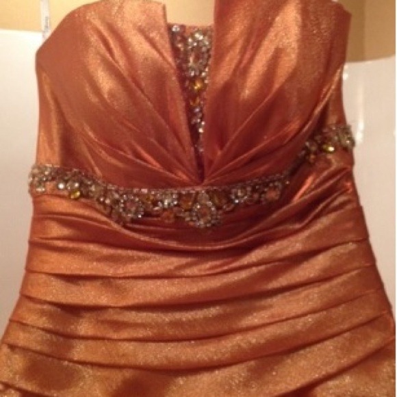 BeJeweled Tangerine Prom Gown(House of Wu) - Picture 3 of 4