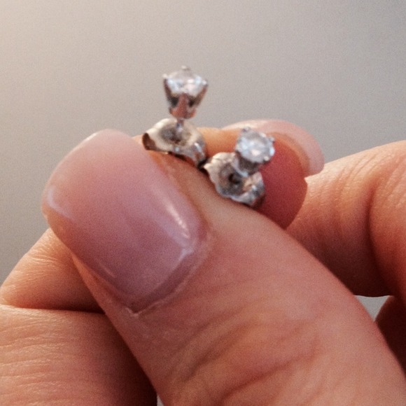 1/3 ct. Diamond Earrings - Picture 2 of 4