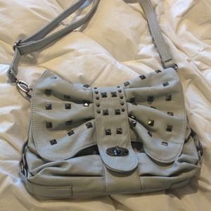 Funky stud bow pocketbook