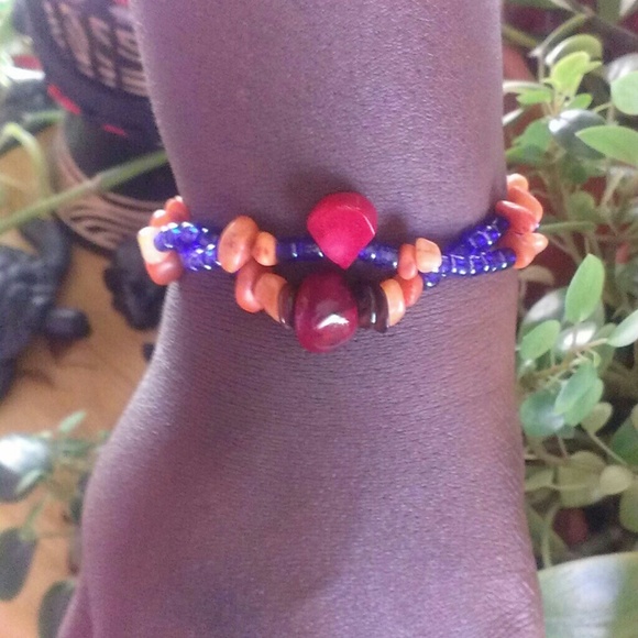 Handmade beaded bracelet - Picture 2 of 2