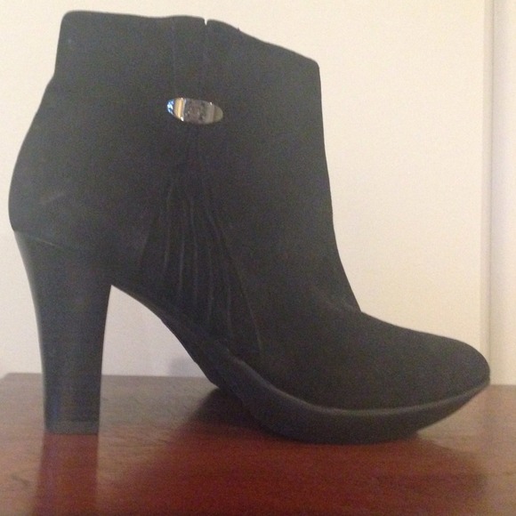 Anne Klein ankle boots
