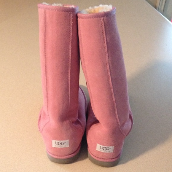 UGG Boots - Ladies genuine UGG boots