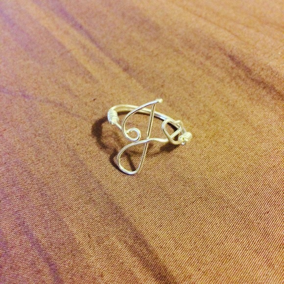 Letter J with Heart Wire Ring