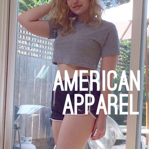 AA Ultra Cropped Tee