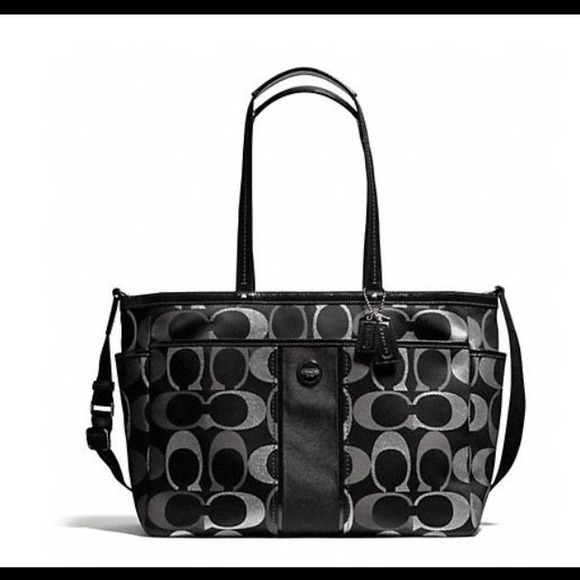💥💥SOLD SOLD💥AUTHENTIC COACH DIAPER BAG OR TOTE