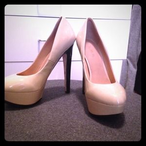 Stunning L.A.M.B. Heels - Like NEW!!!