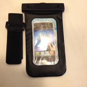 H20 proof iphone/droid case w/H20 proof auxiliary