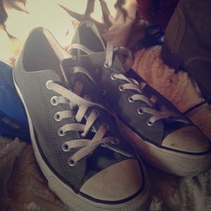 Green/grey converse