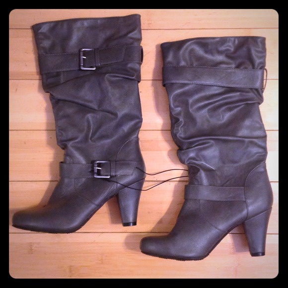 Grey high heeled boots NWOT