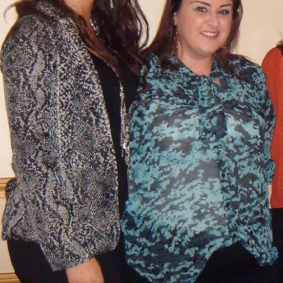 Blazer - Picture 2 of 2