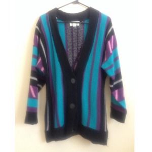 Unique patterned cardigan.