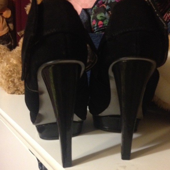 Steve Madden hells - Picture 2 of 4